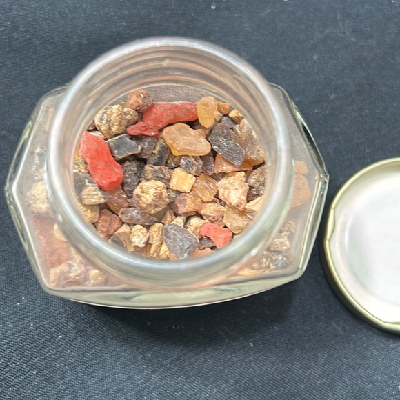 Gloria blend resin incense 40 grams - Picture 4 of 5